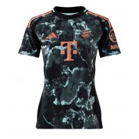 Camiseta Bayern Munich Aleksandar Pavlovic #45 Visitante Equipación para mujer 2024-25 manga corta